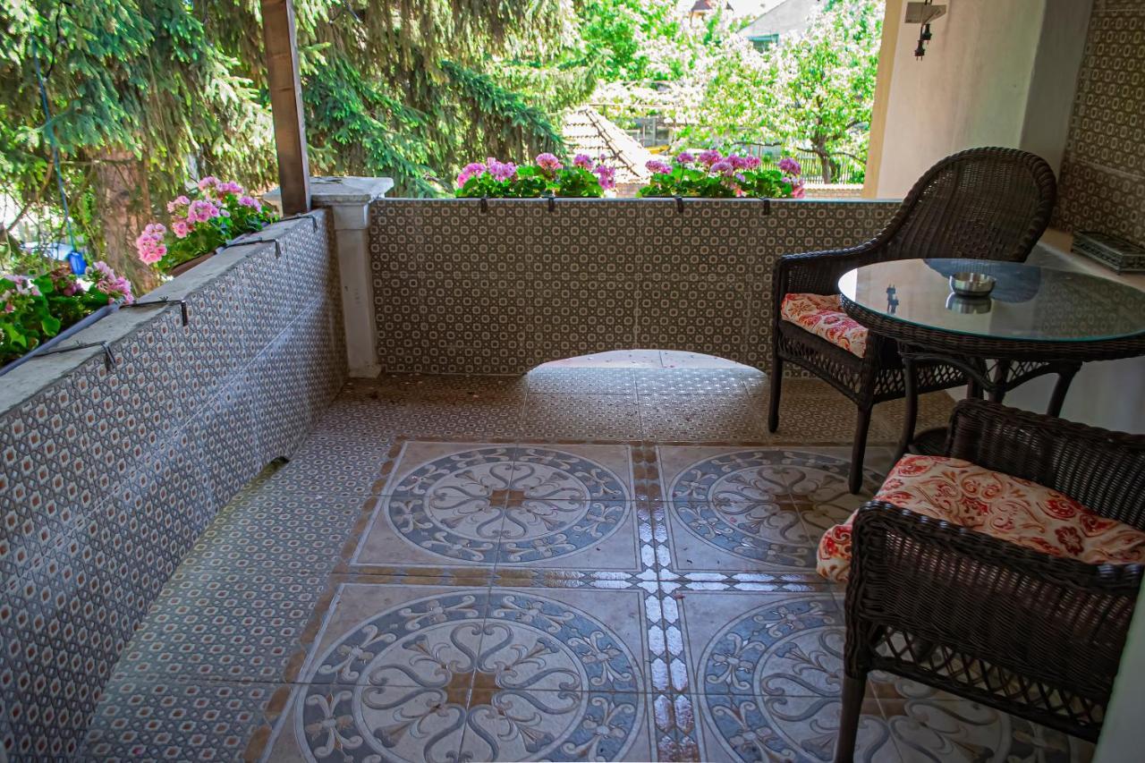 Vila Rozalia Garden Gate Avrig Luaran gambar
